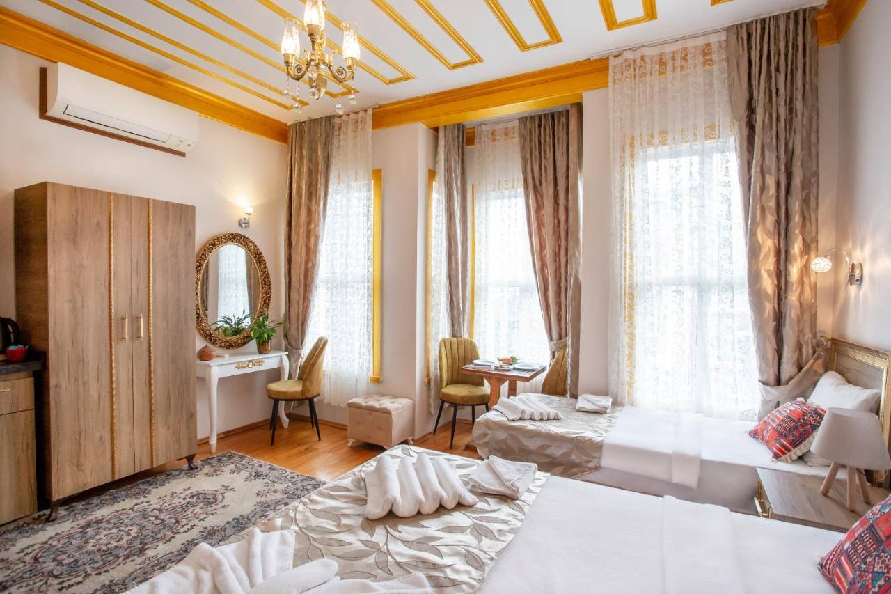 April Hotel Istanbul Exterior photo